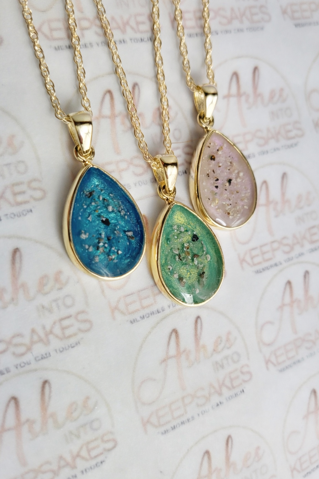 Gold Teardrop Pendant