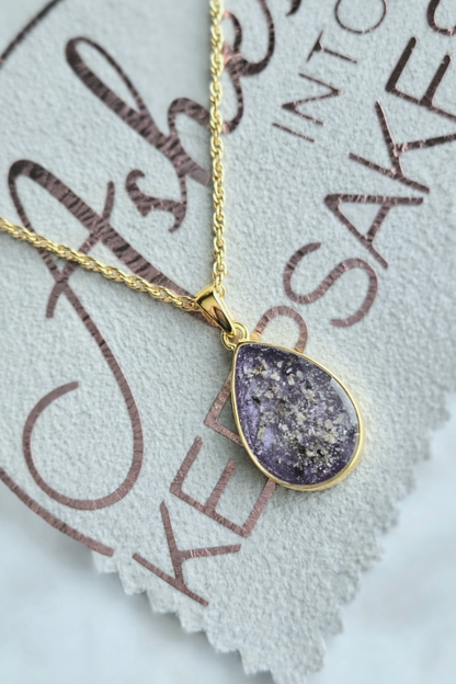 Gold Teardrop Pendant